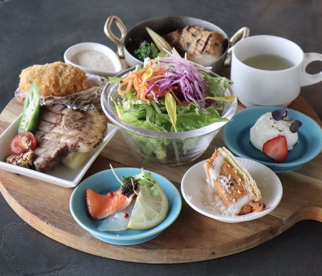 【大人のランチプレート】★ドリンクバー付き★1日10食限定