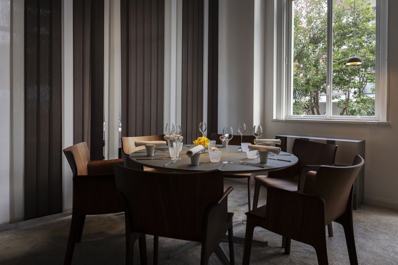 Menu Évidemment (semi-private room)