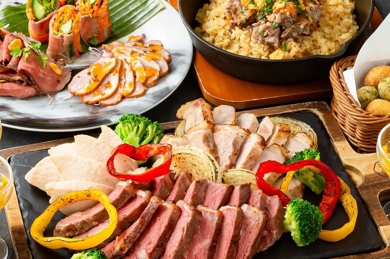 ローストビーフと三元豚を堪能する肉極みコース（3時間／金土日）