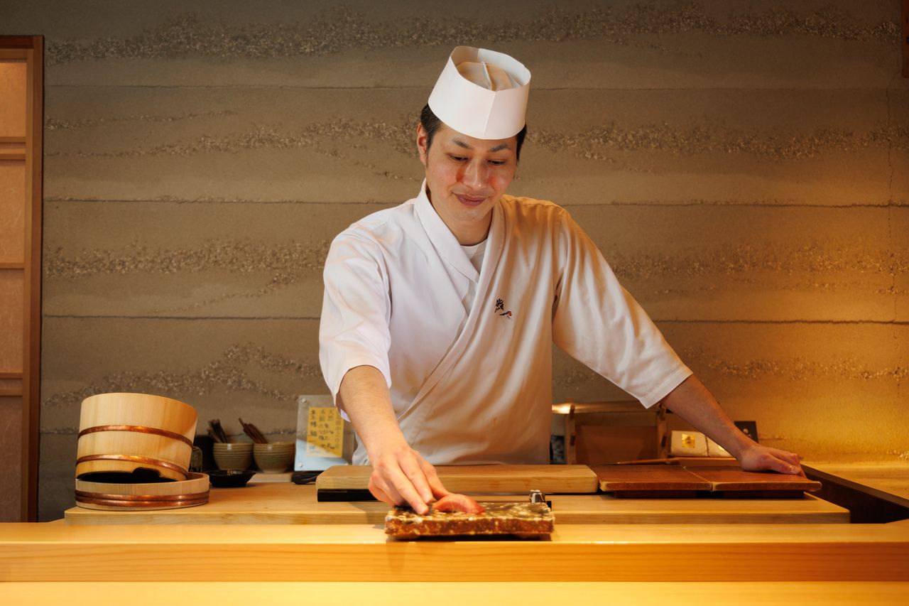 [Chef's choice course of sushi and appetizers]