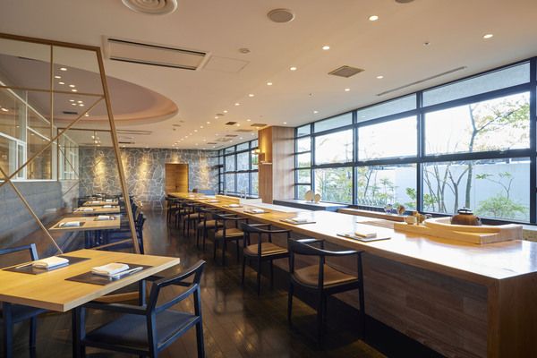 Counter seats