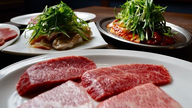 焼肉・ホルモン在市　西新橋店