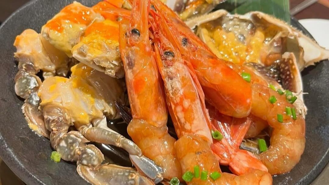 Manjok Ohyang Jokbal & Seobaegja Soy Sauce Gejang Sangenjaya