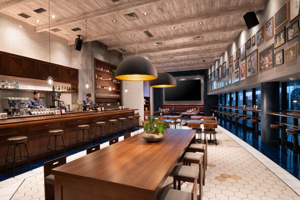 Brew33 Bar / DoubleTree by Hilton Tokyo Ariake