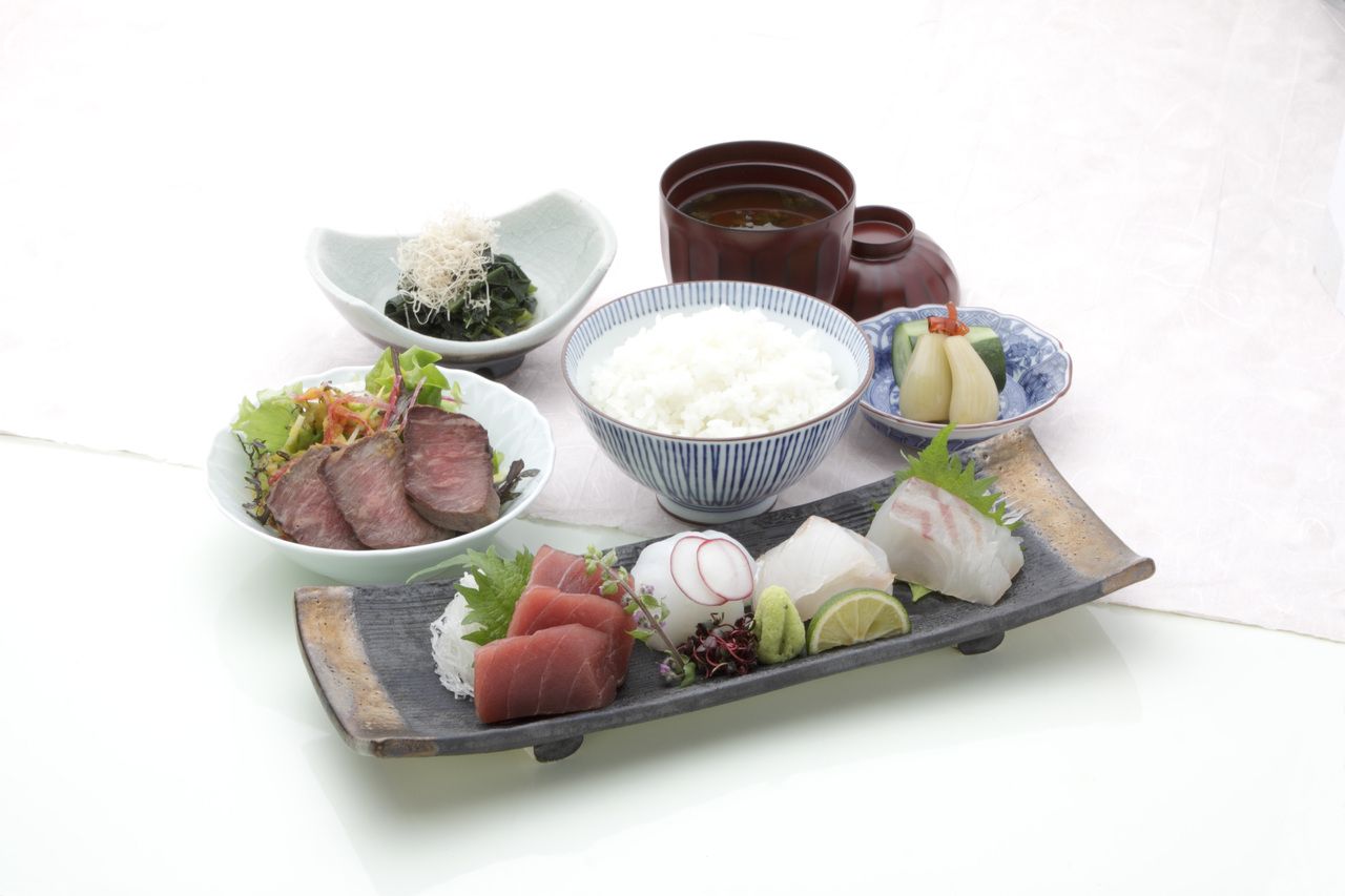 お刺身定食