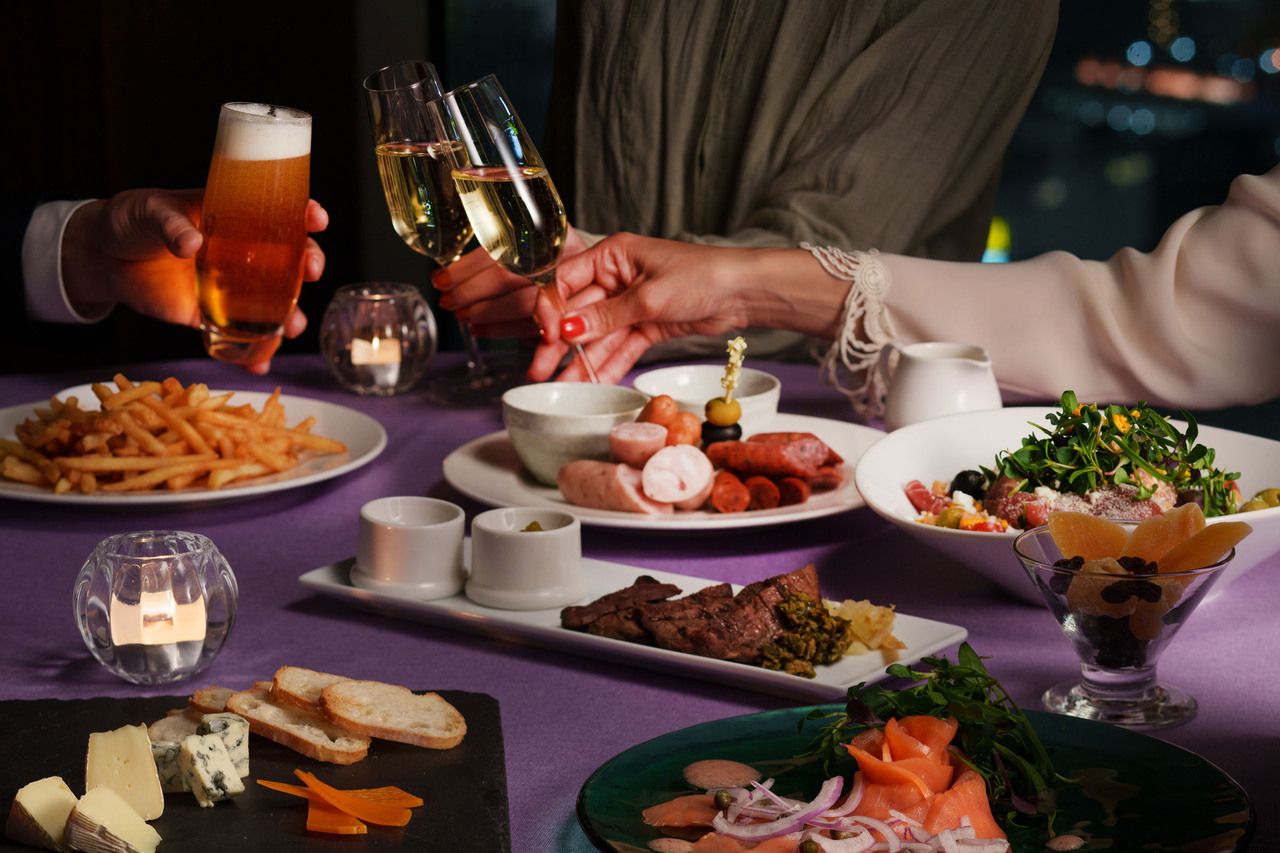 「ギャザリングC」 (3名様より) 料理6品＆フリーフロー