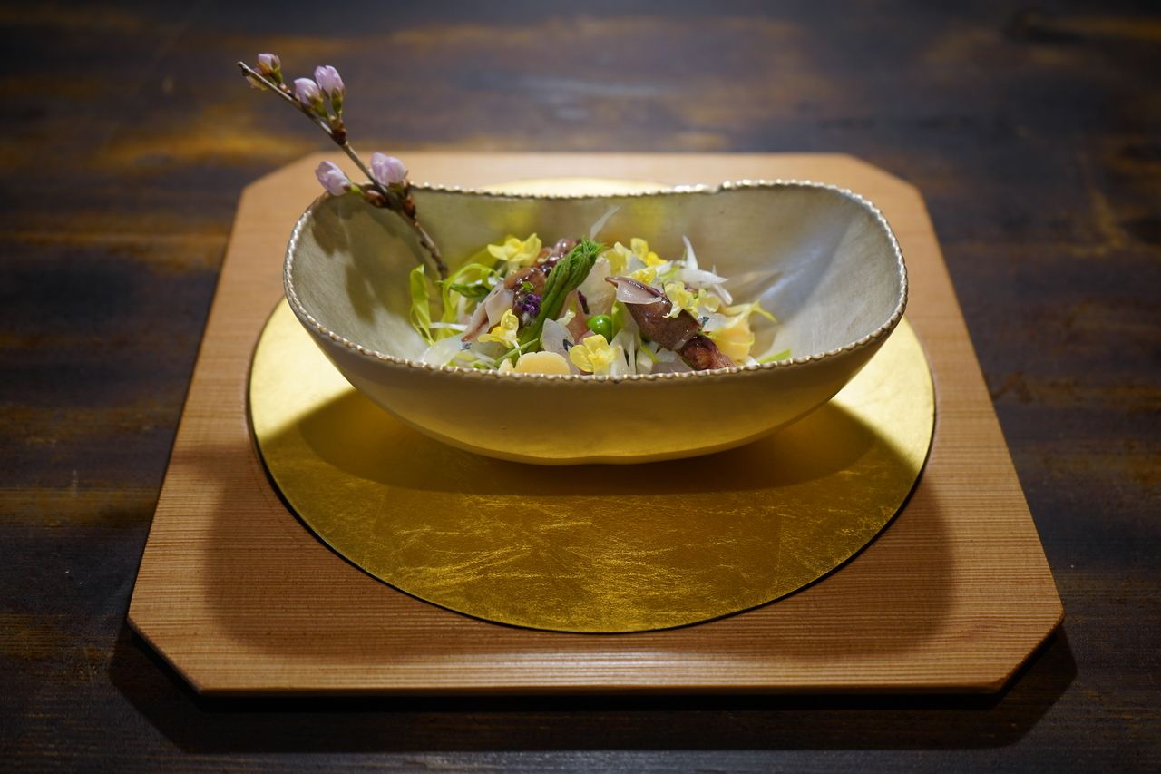 8 meals per day, Busaku meal 8800 yen (Lunch)