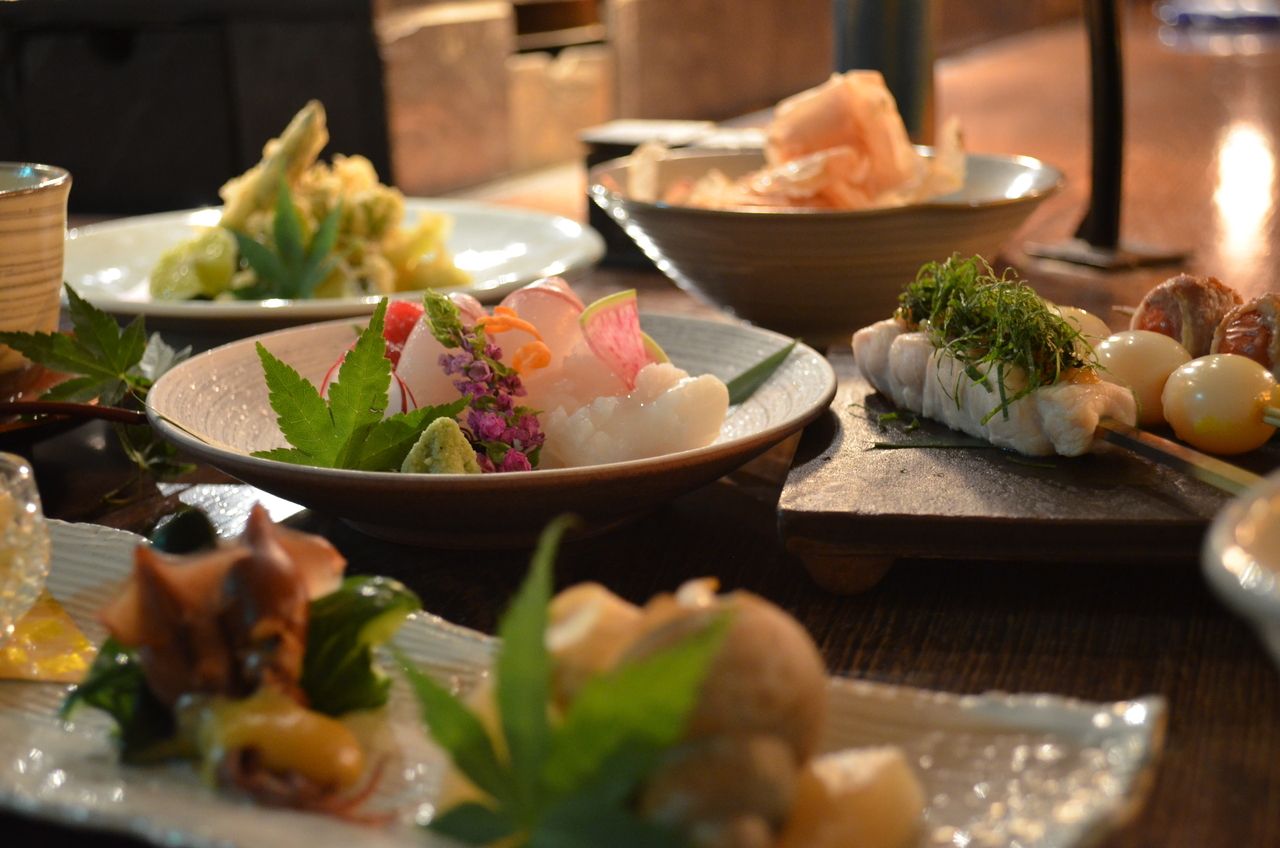 Standard 7000 yen (7700 yen including tax)