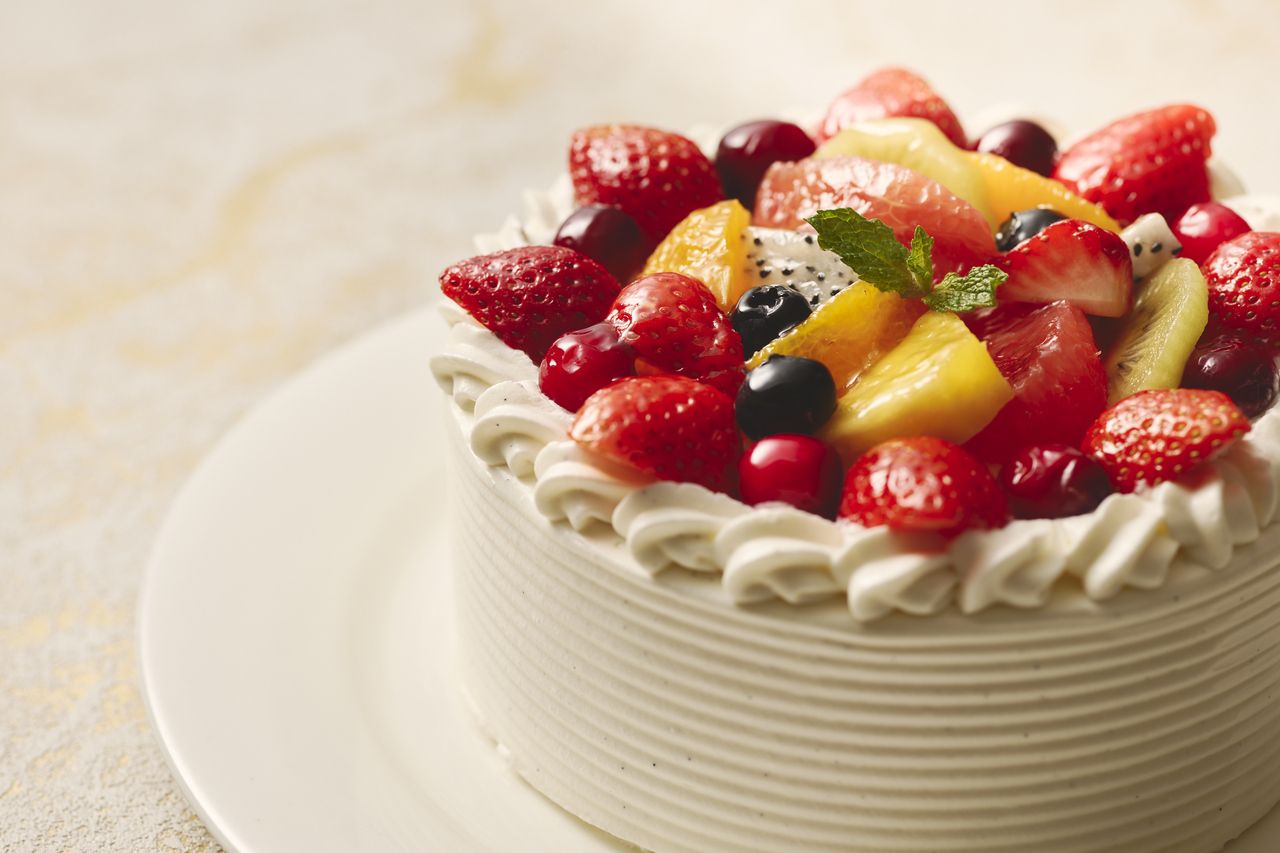 Birthday cake fresh cream (Whole cake 15cm)