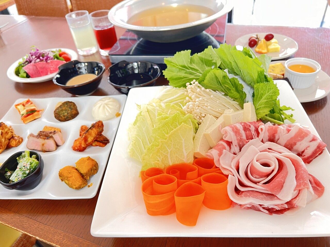 Okinawa's proud island pork Agu shabu-shabu★All lunch buffet included (120 minutes)