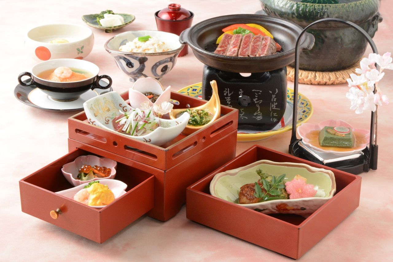 Sakura small box