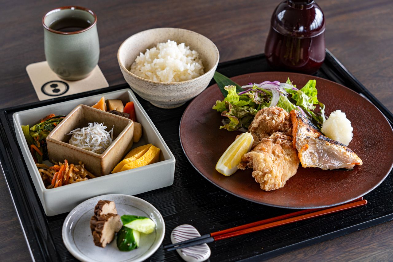 オフィシャルWeb限定最安値【一汁七菜 】ドリンクバー付き