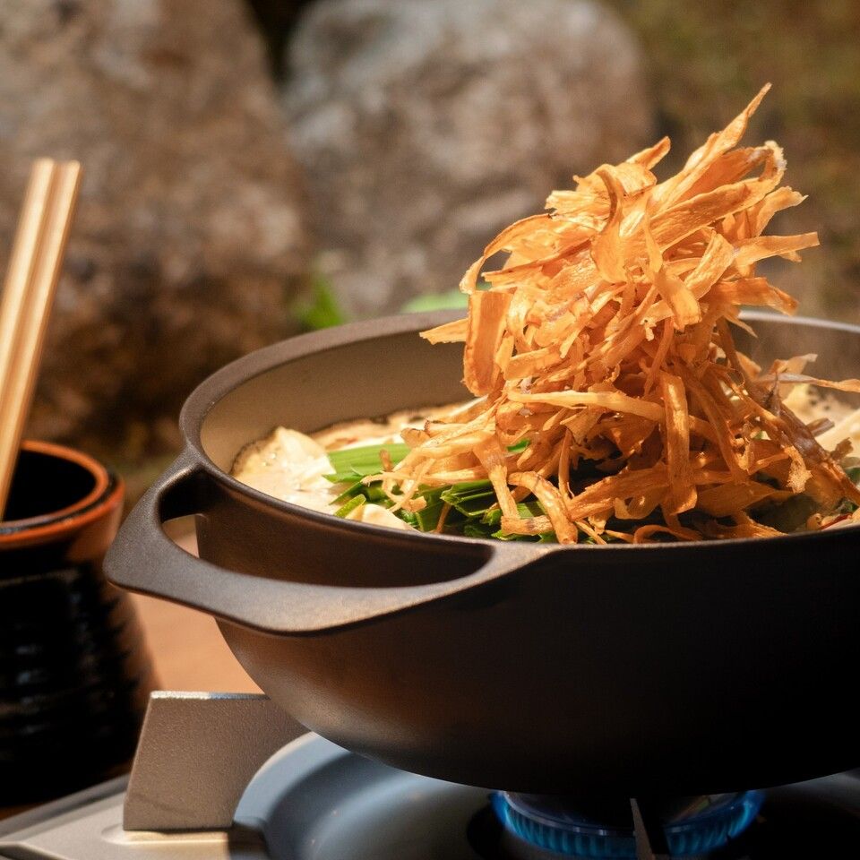 金鱼套餐（内脏火锅和生鱼片中添加了博多名产的金鱼推荐套餐）