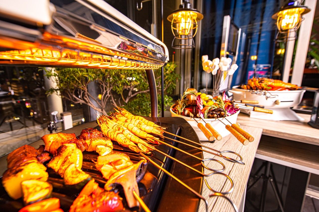 【休闲BBQ自助餐方案】3小时+无限畅饮【带露台的私人休息室】