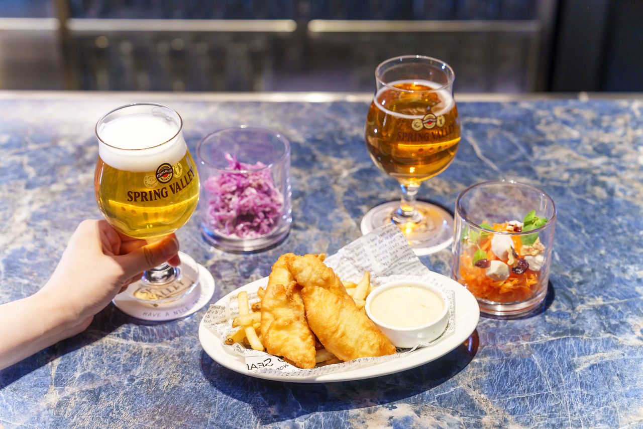 【大人気！ALL DAYセット】「シグニチャーCOMBO」おつまみ＋フィッシュ＆チップス＋定番ビール8種フリーフロー 90分 3,800円　