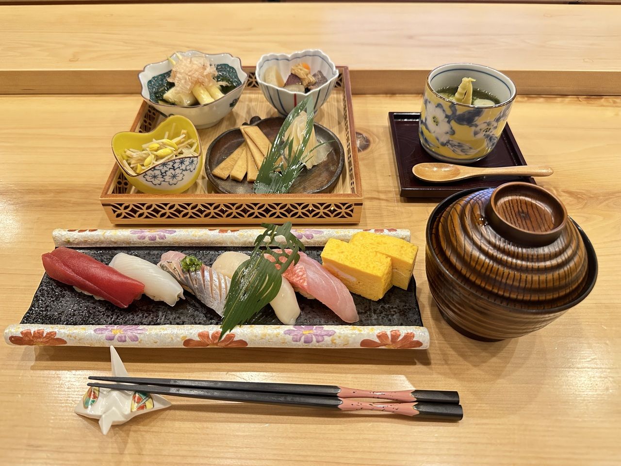 Обеденный комплекс