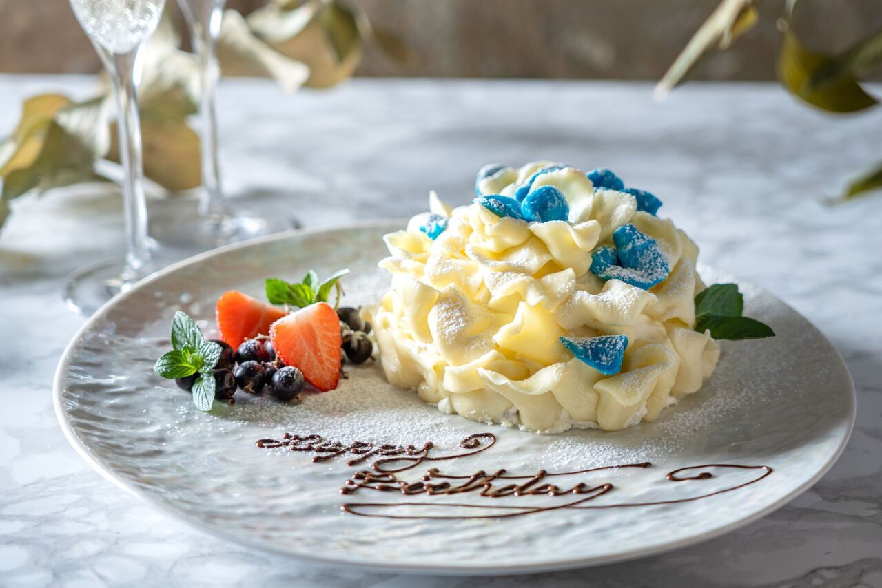　【記念日プラン】水色 ～mizuiro～8品 アニバーサリーケーキと乾杯スパークリング付き