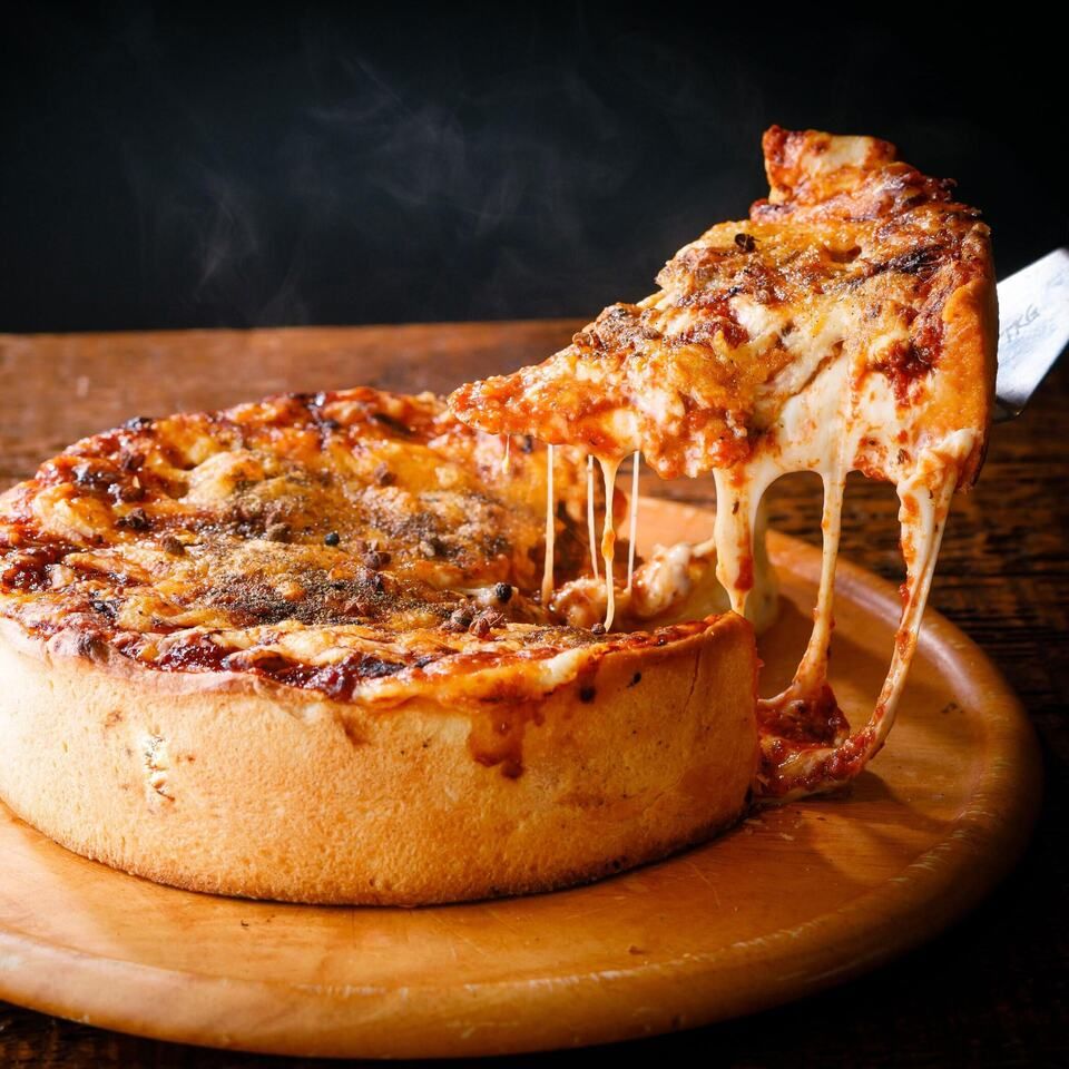 【90分飲放】♦予約限定♦フード付きでお得！シカゴピザ＆フリッツ付き 2名様～