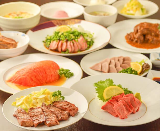 B Course: 8 dishes (7,370 yen)