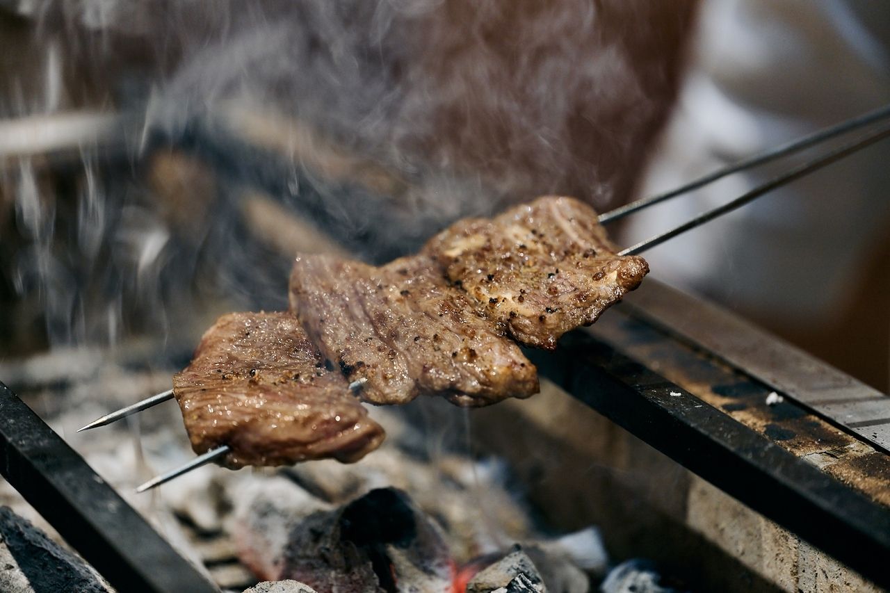 Chef's choice sushi  course(with Charcoal grilled Japanese black beef)