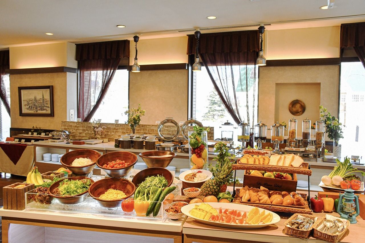 儿童日式和西式自助餐