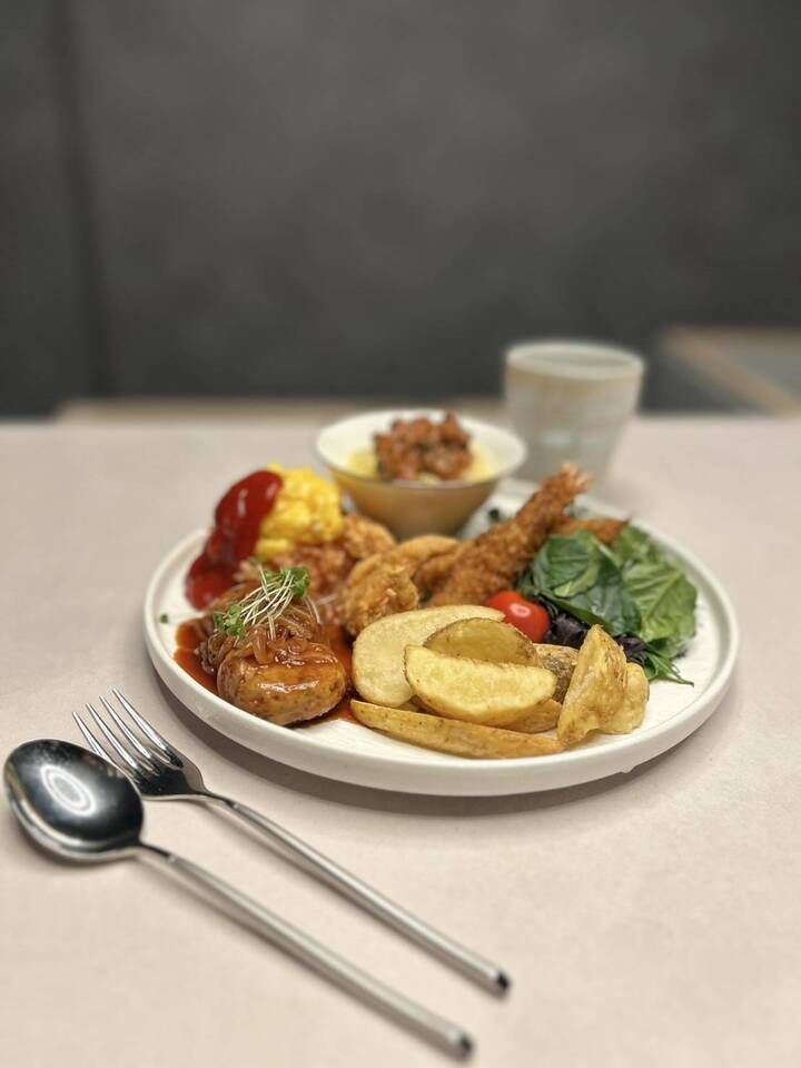 Kids Menu (12 years and under)