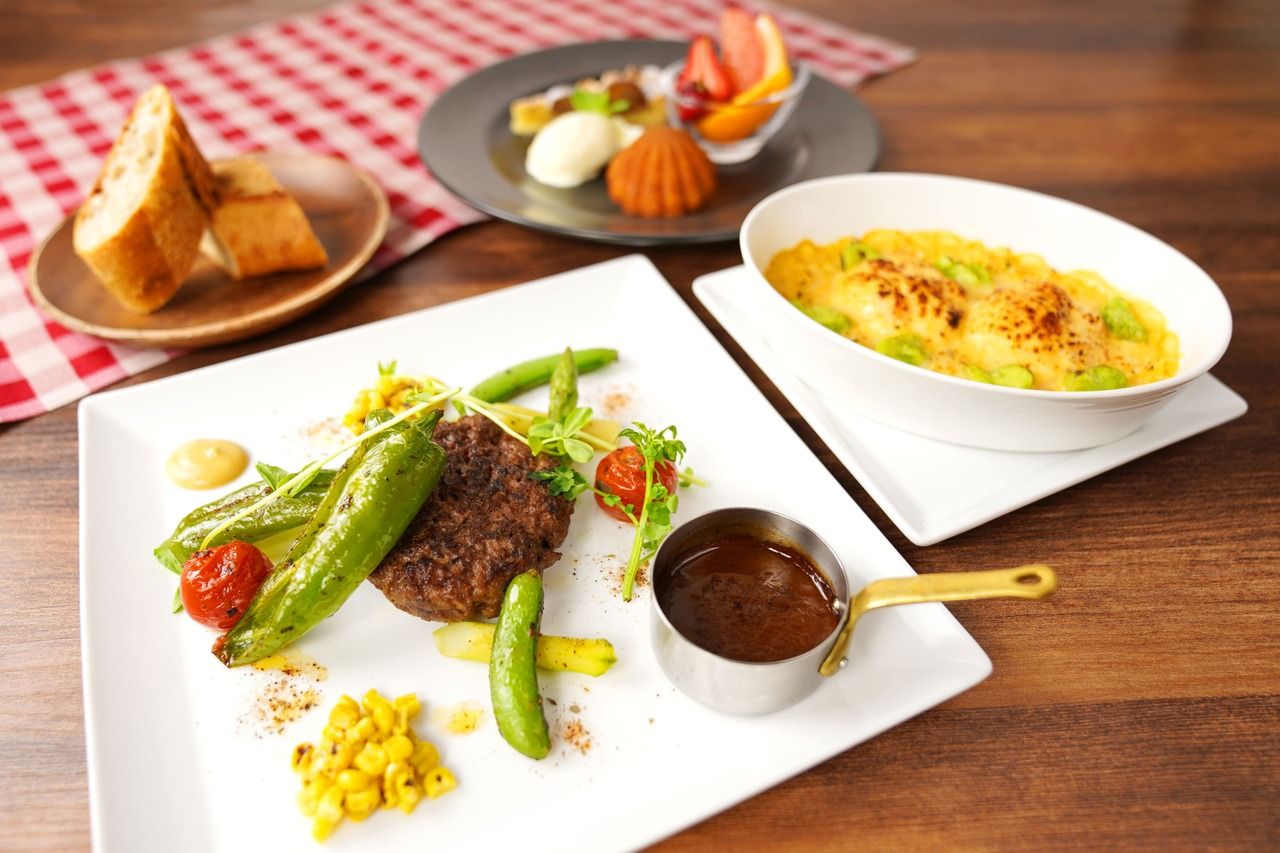 [Lunch set: Full set of your choice] Appetizer + main + dessert + bread + coffee