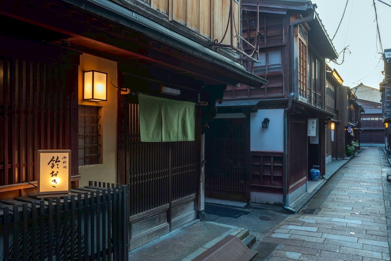 Morning Tea (aroma appreciation, with tea ceremony) ※Sat, Sun, Holidays only