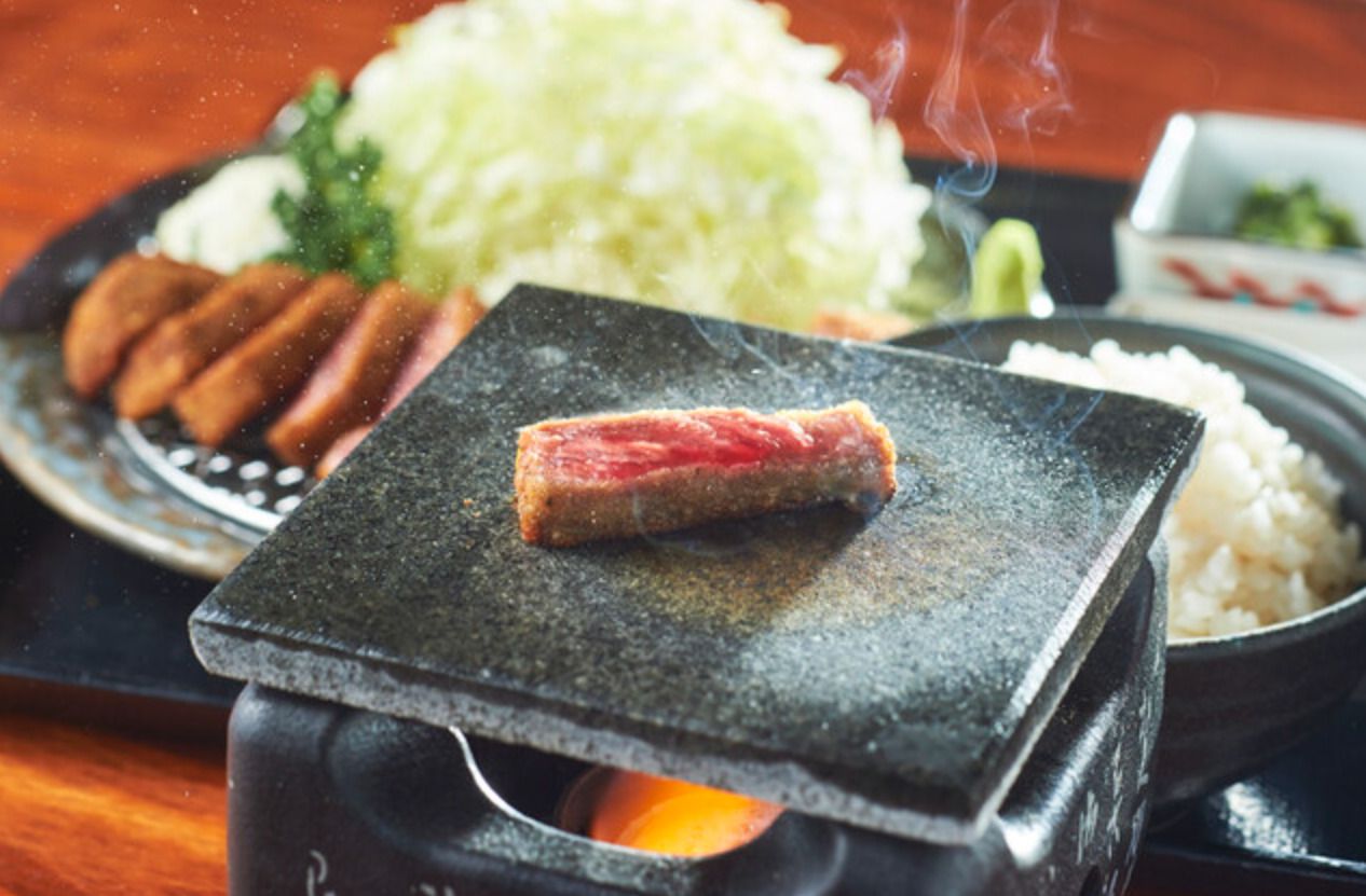 Beef cutlet set meal 3 types of small bowls 130g