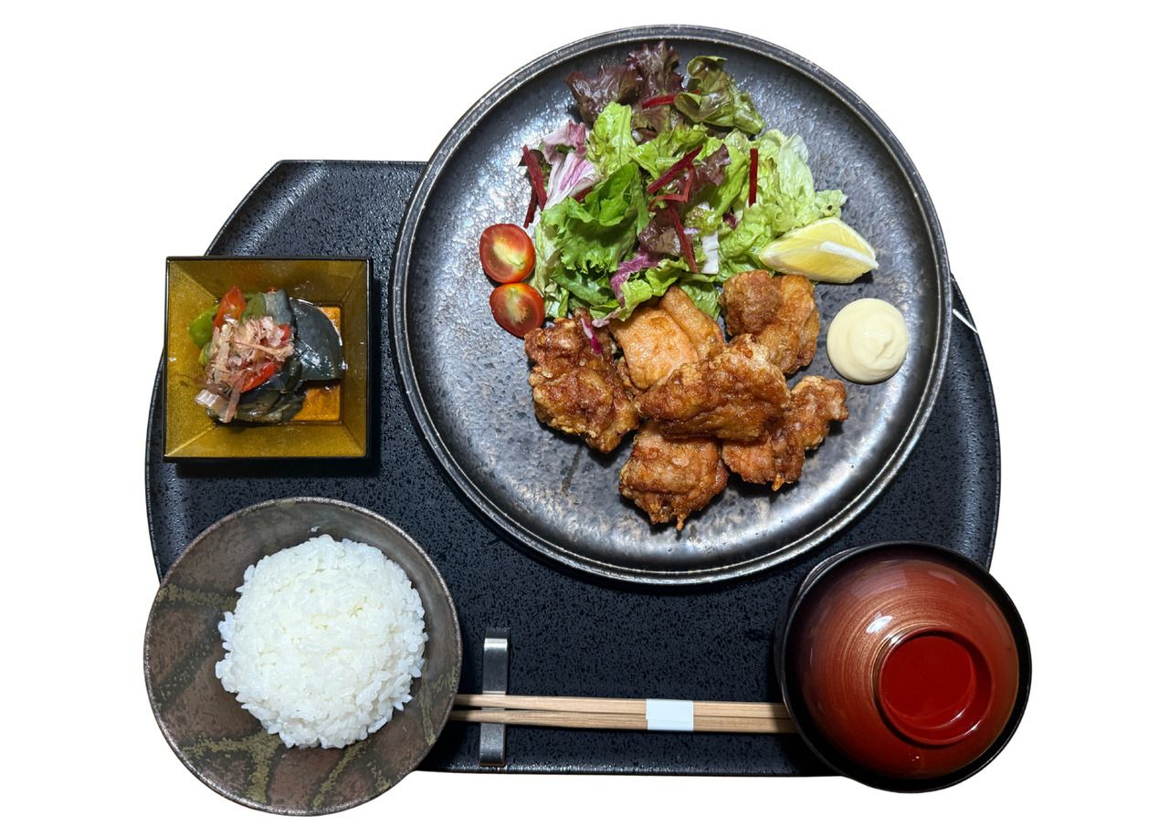Karaage Nhật Bản, Cơm trưa gà rán