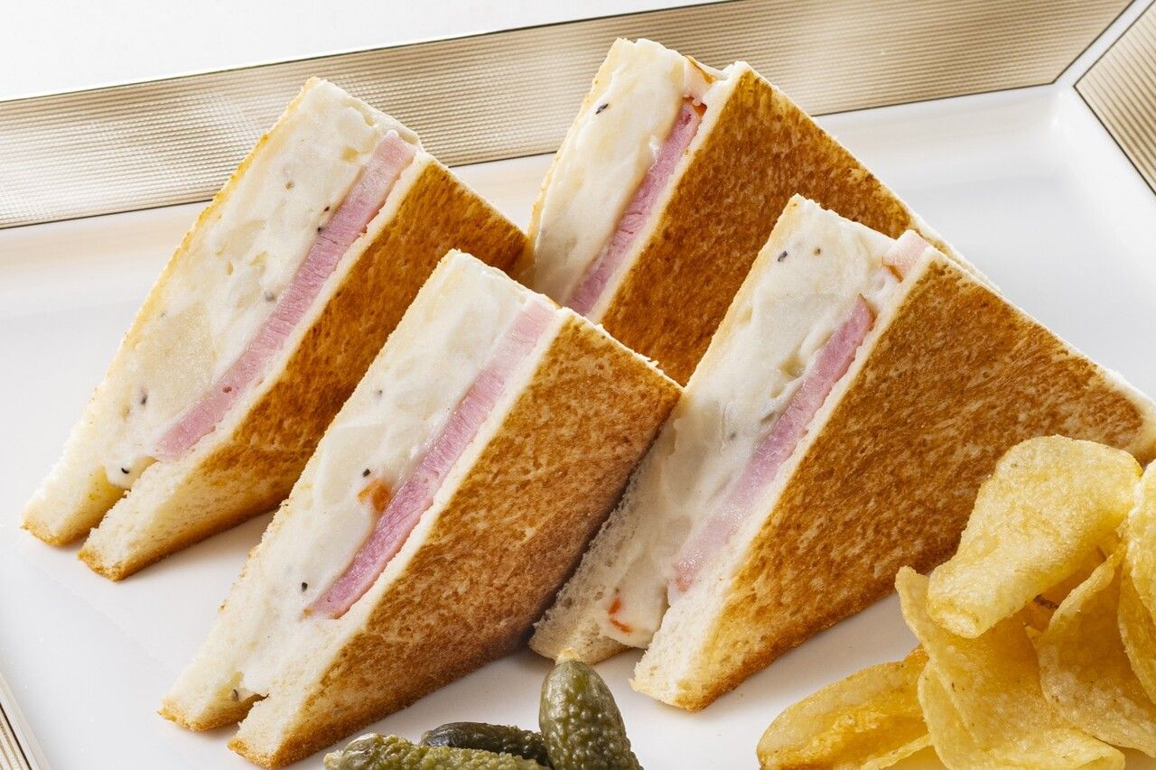 【ドリンク付き】ポテトサラダと厚切りベーコンのサンドウィッチ