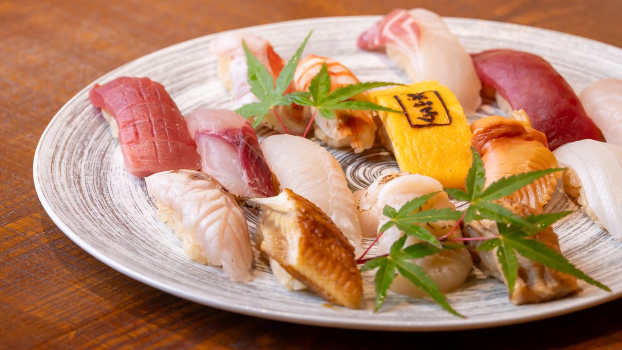 오마카세 니기리 코스 — 18피스