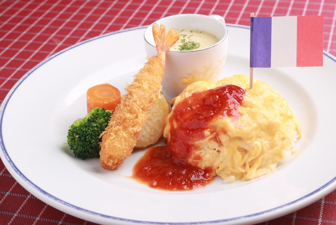 お子様オムライス（ドリンク付き）