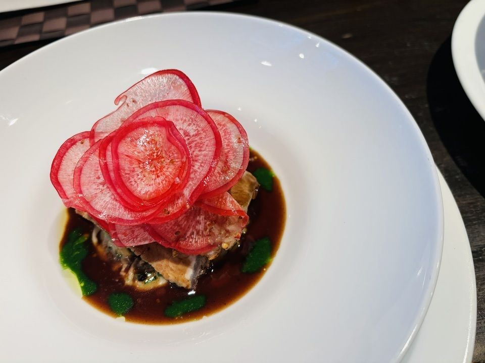 【晚餐】前菜拼盘、肉鱼双主、甜点共5道菜