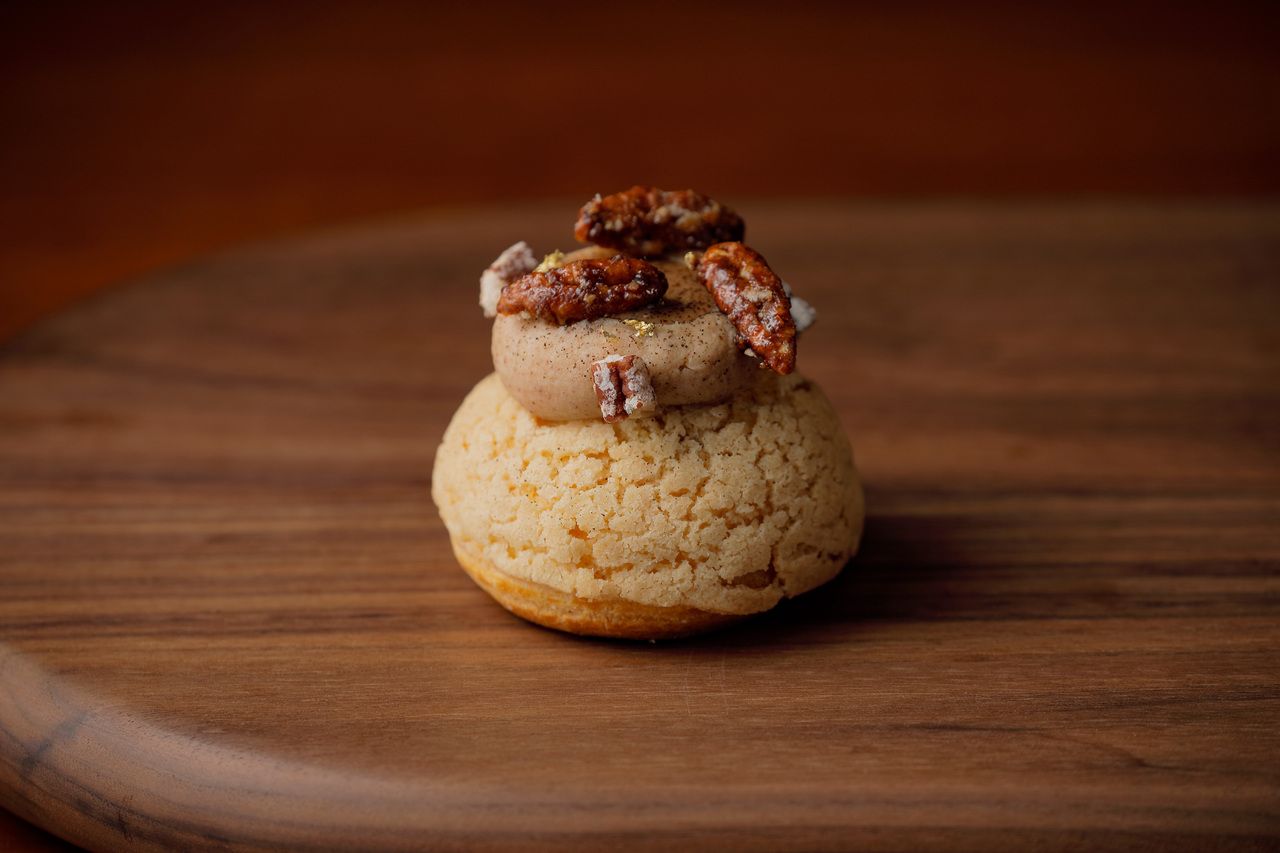 Praline Pecans Choux Cream 