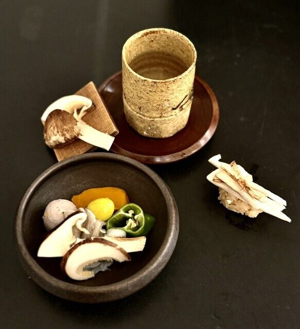 【カウンター】おまかせコース「秋の松茸代官」握り8~10貫／料理4品ほど（松茸付き）