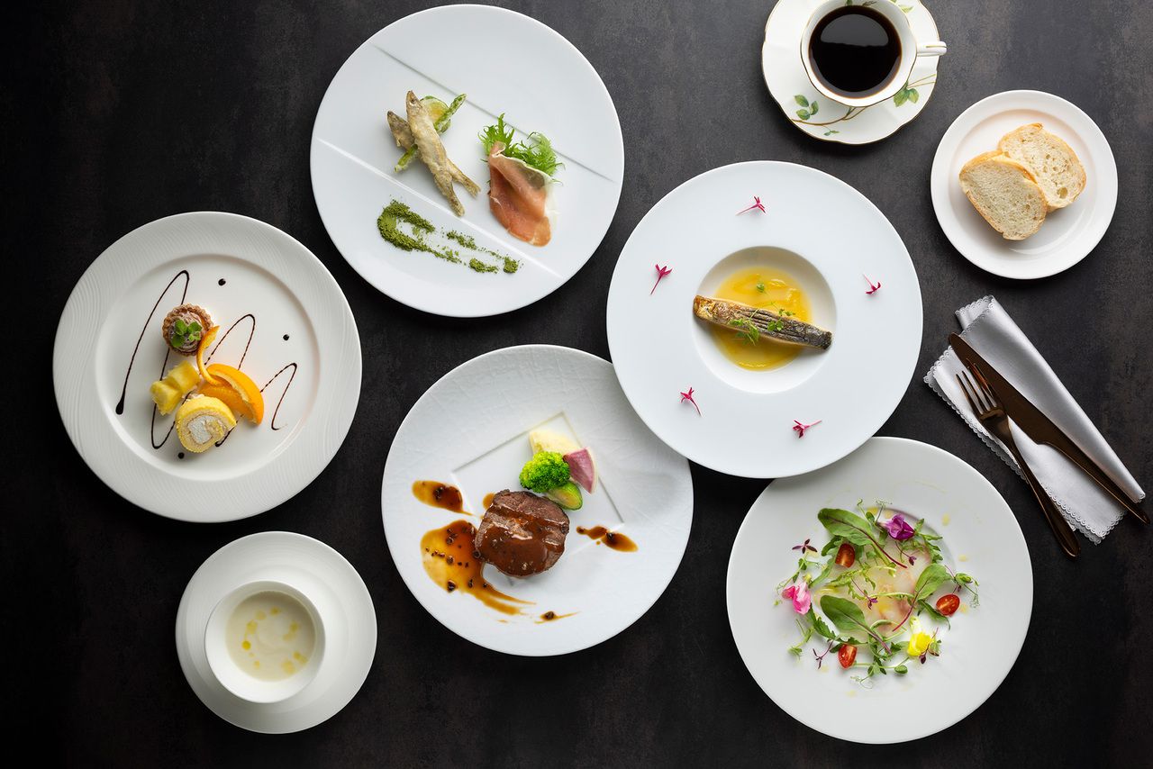 ロマンティックディナー1/8~1/31、2/15~2/28