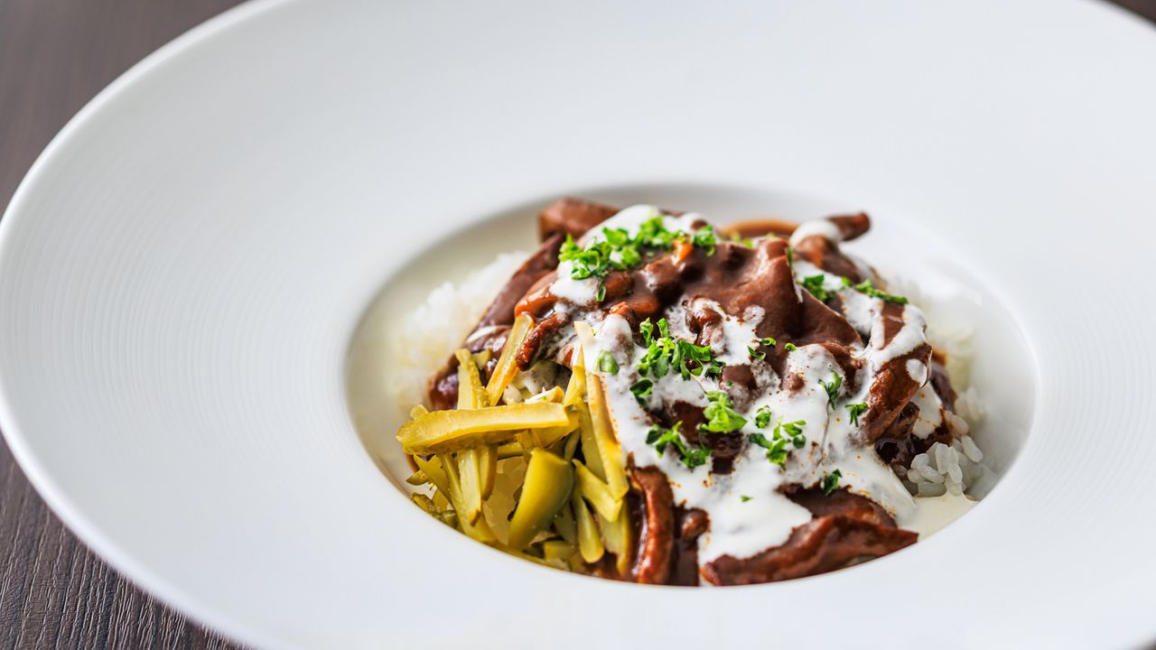 [Seibu Prince Global Rewards (SEIBU PRINCE CLUB) Members Only] Winter Half Buffet: Hashed Beef with Sour Cream and Pickles (11/01 - 12/18, 12/26 - 12/29, 1/5 - 2/24)