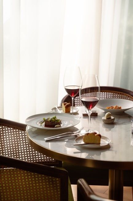 【Tower View Seat Guaranteed on 31 December Only】New Year's Eve 7 course Dinner with a glass of champagne