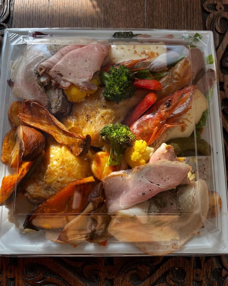 Hors-d'œuvre pour 2 personnes, 25 cm x 25 cm