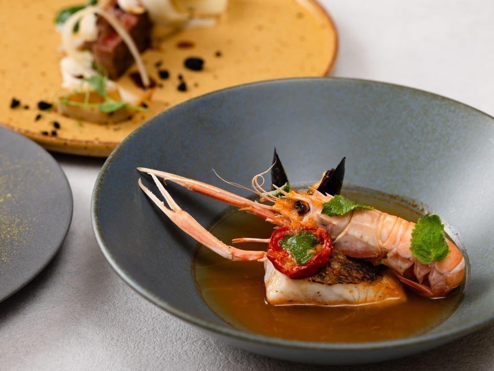 [Renewal Commemoration] A full course of 10 dishes, including two main dishes, from appetizer platter to dessert