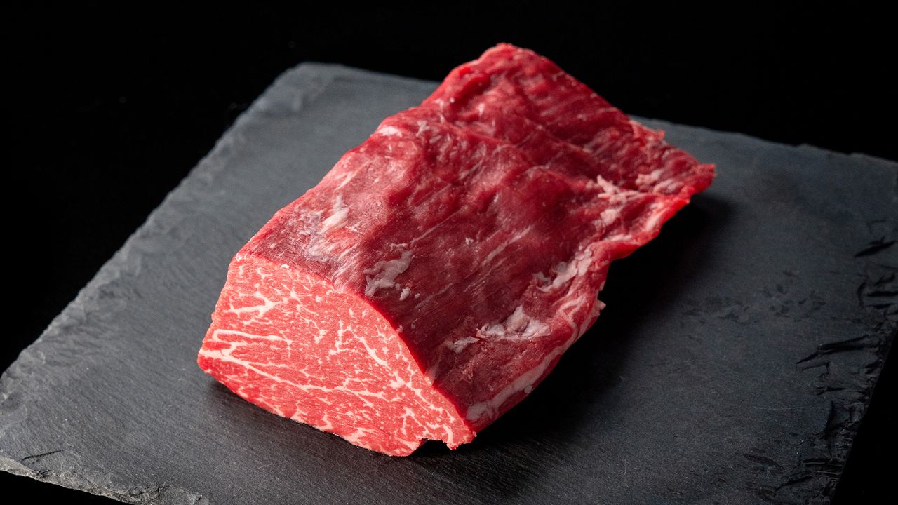 Specially selected domestic beef fillet set 300g