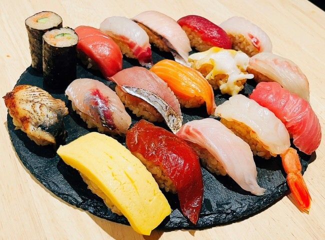 【僅限週末及假日供應！ 】120分鐘無限量壽司套餐！