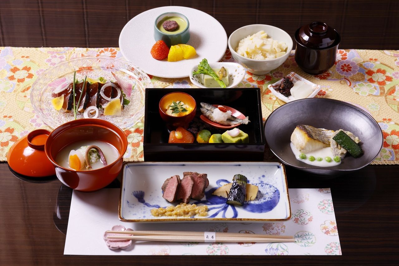 【休館カウントダウンランチ】オリジナルゆずカクテル付和洋折衷「彩」9700円