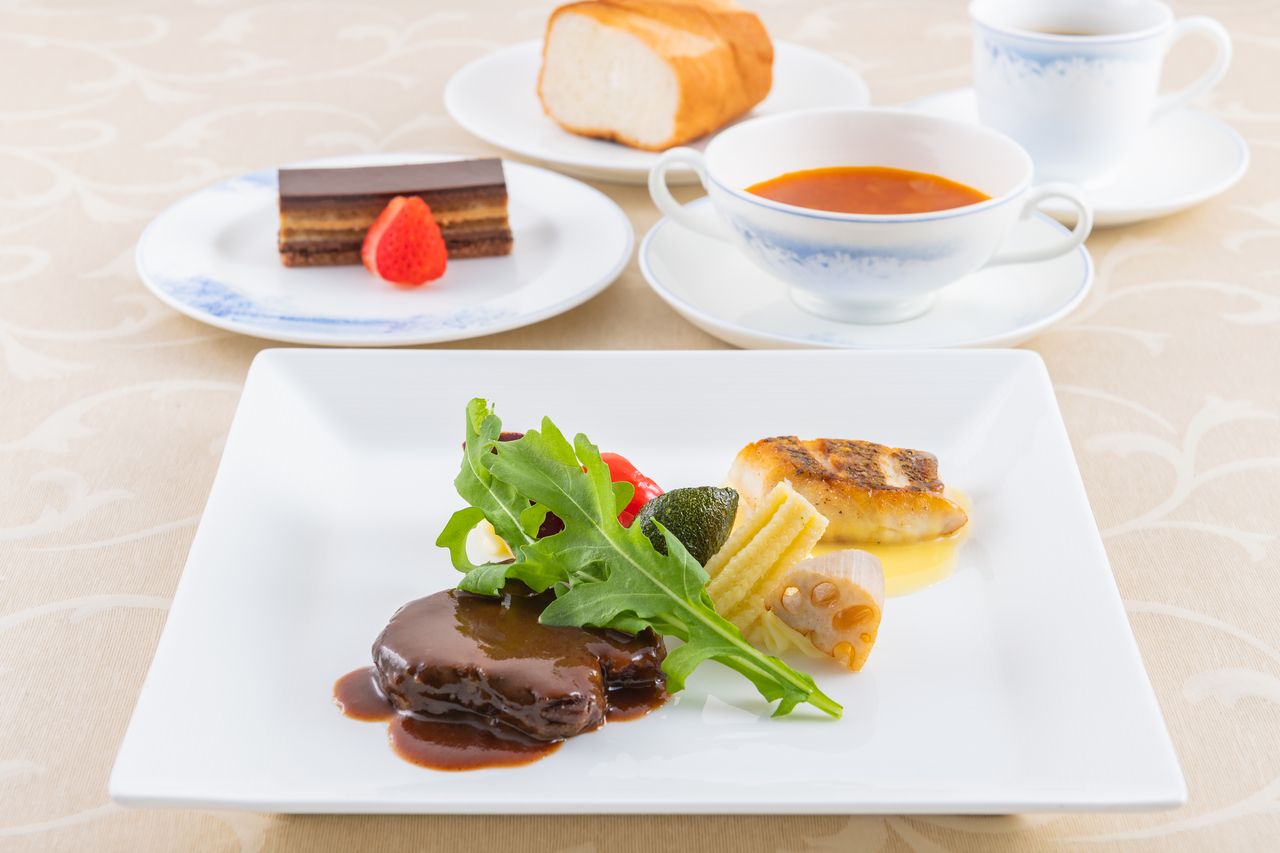 Double main lunch course