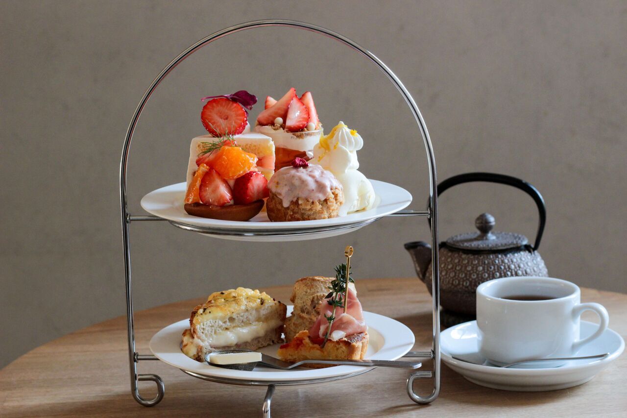 [Guaranteed seating at 12:00] Strawberry and citrus afternoon tea set