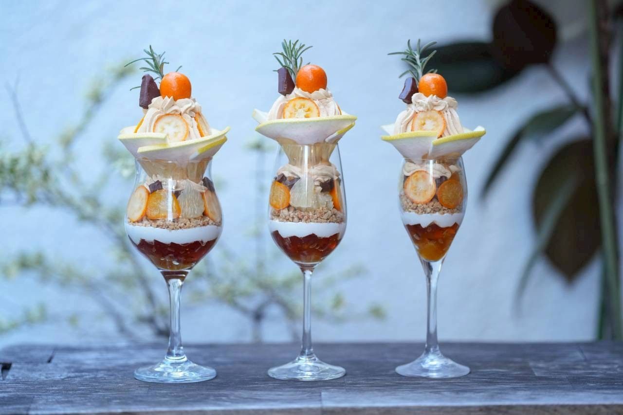金柑と晩白柚とチョコレートのパフェ(フルート)