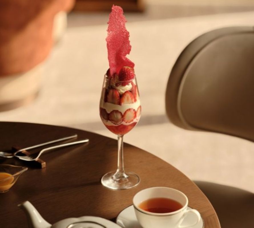 Kyoto Wazuka cho strawberry parfait and TWG tea set