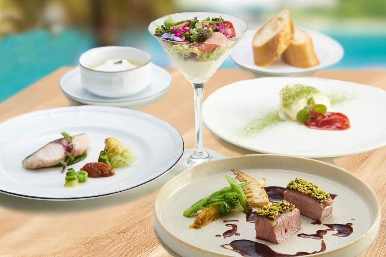 Opening celebration: YOCATERRACE full course dinner with one drink included