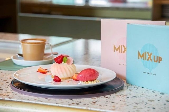 [Weekdays] CAKE SET (cake + drink, unlimited refills for 60 minutes)